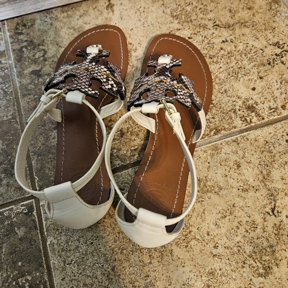 Tory Burch Phoebe Snakeskin Thong Sandals Rare - Picture 2 of 16